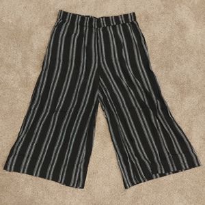 Nordstrom women's black stripe wide leg crop pants